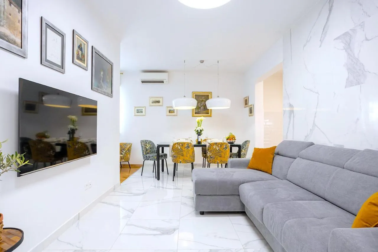 Lux Holiday Apartment Tony @ 10 Min Znjan Beach Split